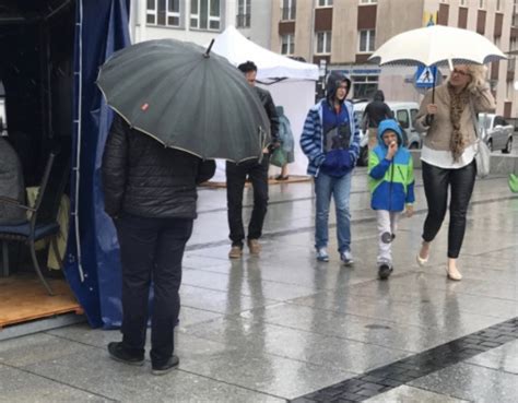 Ostrzeżenie przed silnym wiatrem i intensywnymi opadami deszczu