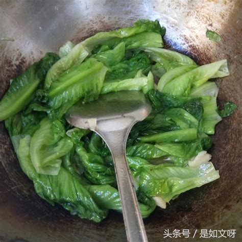 清炒生菜的做法 生菜怎么做好吃 超级简单又超级好吃！ 每日头条