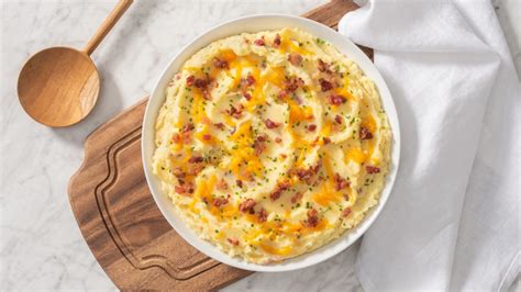 Bacon and Cheddar Mashed Potatoes - Better Than Bouillon