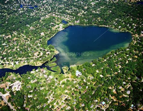 Wing Lake In Oakland County Photo 5697