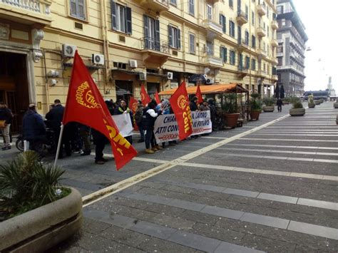 PRESIDIO A NAPOLI DEI LAVORATORI DELLE FONDERIE TVOGGI Salerno