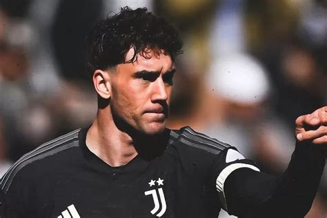 Dusan Vlahovic Brace Rugani Cetak Gol Telat Untuk Pastikan Juventus