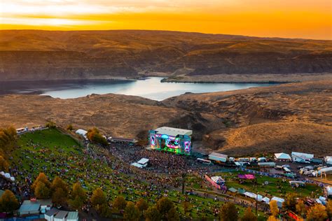 Look Inside Beyond Wonderland At The Gorge Insomniac S Dazzling