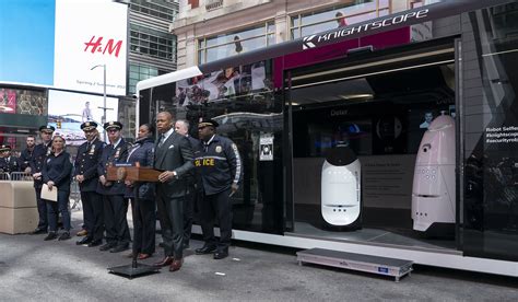 NYPD introduces Digidog, a robot police dog – New York Daily News