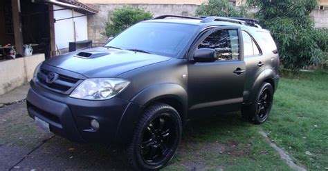 World Version Custom Hilux SW Preto Fosco Rodas Aro 22