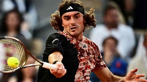 Stefanos Tsitsipas führt Feld beim Tennis Turnier in Stuttgart an