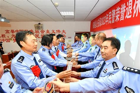 无悔从警路，薪火永相传！湖北保康警方举行民警荣誉退休暨新警入警仪式 荆楚网 湖北日报网