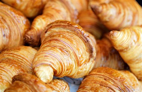 Ce Youtubeur Italien Cherche Le Meilleur Croissant De Paris En Pleine