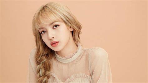 Lisa Blackpink Syok Dikado Pakaian Dalam Oleh Ros Ungkap Itu Hadiah