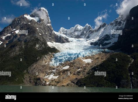 Glaciar Balmaceda (Balmaceda Glacier), Fjord Ultima Esperanza, Puerto Natales, Patagonia, Chile ...