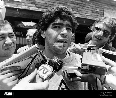 Diego maradona 1986 Black and White Stock Photos & Images - Alamy