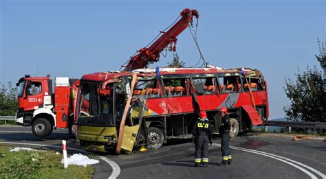 Trzy Osoby Nie Yj Po Wypadku Ukrai Skiego Autokaru Kierowca