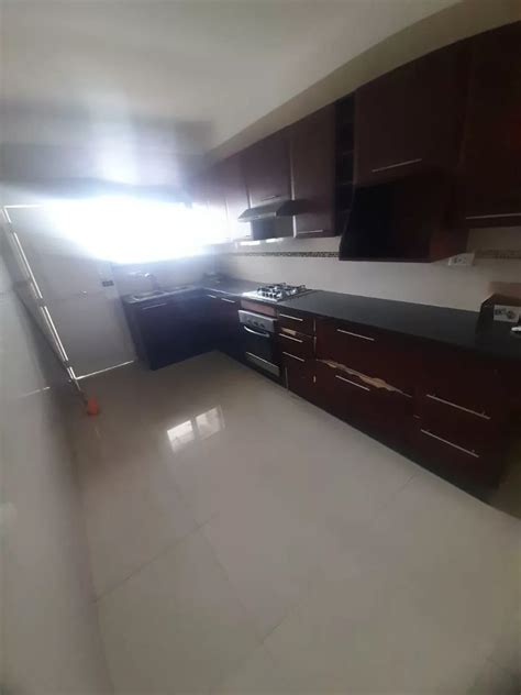 Arrendamento De Apartamento T3 Vista Ao Mar Na Polana