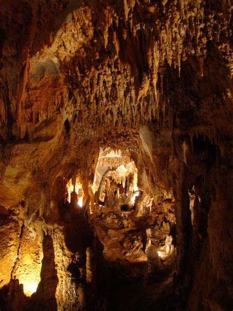 Endless Caverns – Picturesque Photo Views