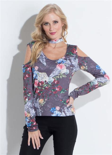 Blusa Floral Cinza Gola Choker E Vazado Quintess