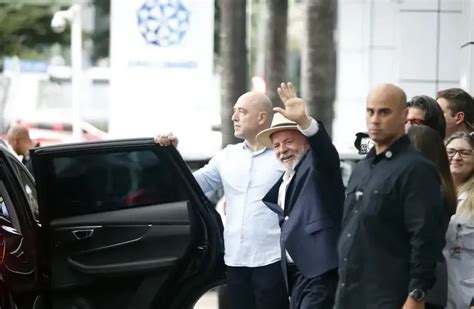 Lula recebe alta hospitalar e ficará em SP até quinta feira Irecê