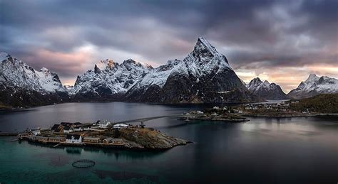 Puente Nubes Isla Paisaje Lofoten Monta A Naturaleza Noruega