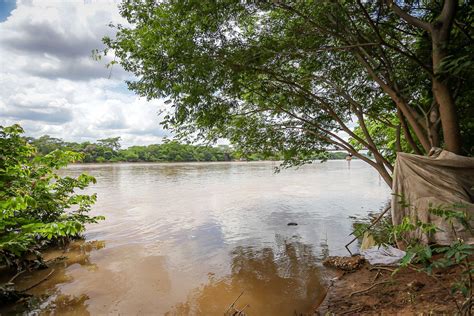 Corpo De Mulher Encontrado Boiando No Rio Parna Ba Em Teresina Gp