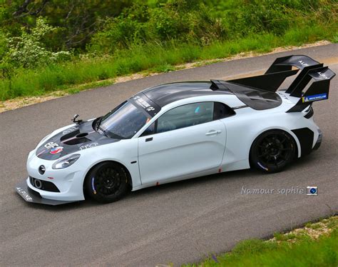 Alpine A110 Pikes Peak L Impressionnante Berlinette En Essai Dans La