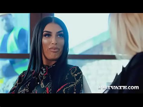 Tetona MILF Ava Koxxx Seduce Manitas XVIDEOS