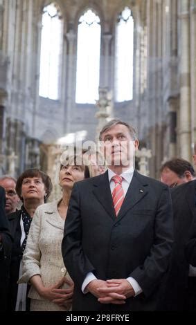 Bundespraesident Horst Koehler Und Seine Frau Eva Luise Sprechen Am