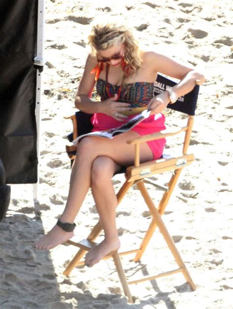 Naked Busy Philipps Added 07 19 2016 By Helloworld