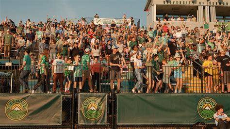 This Vermont Soccer Team Plays for the Planet - The New York Times