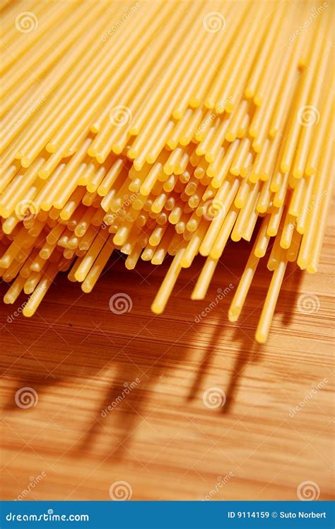 Uncooked Spaghetti Stock Image Image Of Italian Uncooked