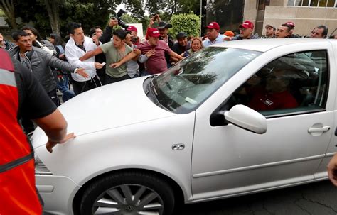 Los Jetta Color Blanco De Amlo Son Propiedad De Su Secretario Particular