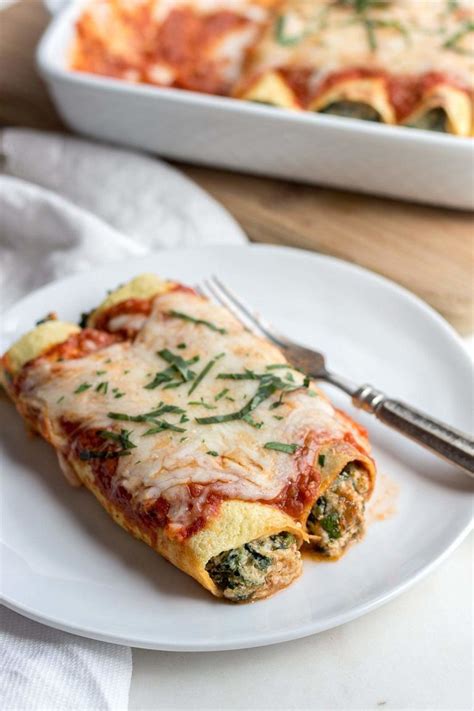 Low Carb Spinach Manicotti With Ricotta Cheese And Red Sauce Low Carb