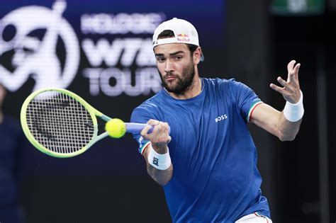 Berrettini Regala Gelati Al Reparto Pediatrico Dellospedale Di Rimini