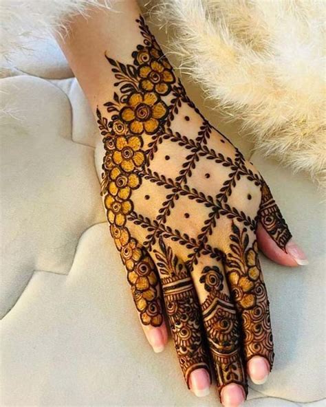 5 Beautiful Arabic Mehndi Designs For A Memorable Eid Al-Adha ...