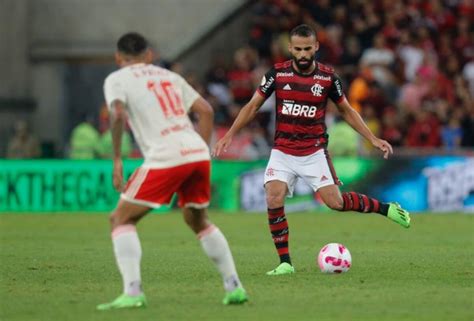 Empate sem gols no Maracanã atrapalha Flamengo e Internacional no