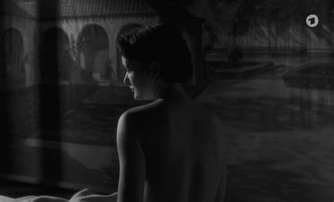 Nude Video Celebs Isabelle Weingarten Nude Der Stand Der Dinge 1982