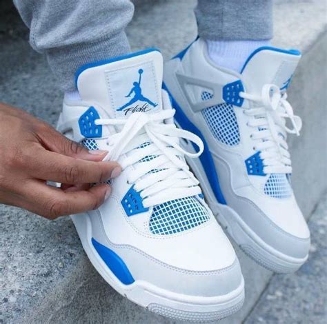 Nike Air Jordan 4 Retro Bluewhite In 2021 Jordan Shoes Retro Jordan