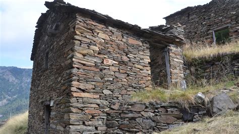 Frust Im Tessin Der Steinige Weg Zum Ein Stutz Rustico Blick