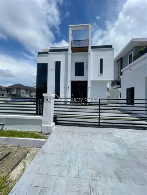 For Sale Luxury Bedroom Fully Detached Duplex In A Secured