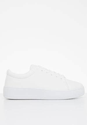 Cheap White Sneakers Hot Sale Bellvalefarms