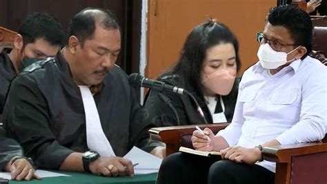 Penasihat Hukum Ferdy Sambo Dianggap Tak Profesional Logika Dikalahkan