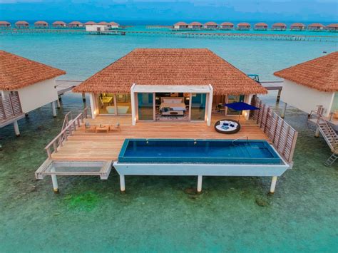 Radisson Blu Resort Maldives | The Lazing Wanderer