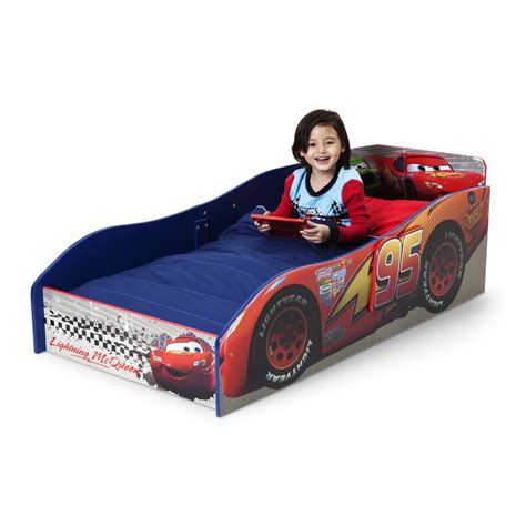 Disney/Pixar Cars Lightning McQueen Twin Bed By Delta Children ...