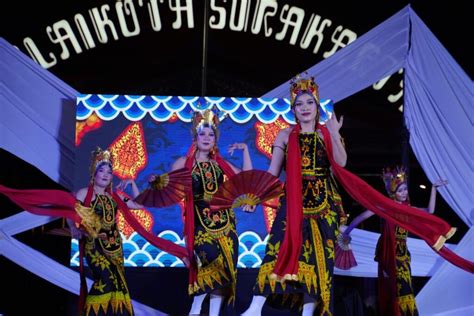 Flashmob Jadi Penutup Festival Tari Semarak Budaya Indonesia