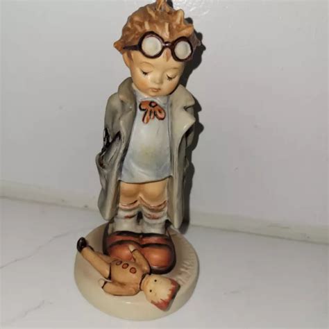 VINTAGE GOEBEL HUMMEL W Germany TMK 6 Porcelain Figurine Doctor