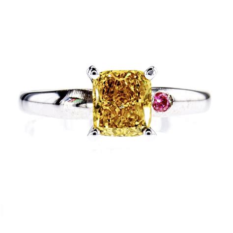 1 01 Ct VS2 Fancy Vivid Yellow Cushion Shape Diamond Ring Catawiki