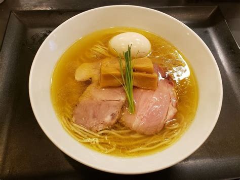 『味玉塩鶏そば』らぁ麺 やまぐちのレビュー ラーメンデータベース