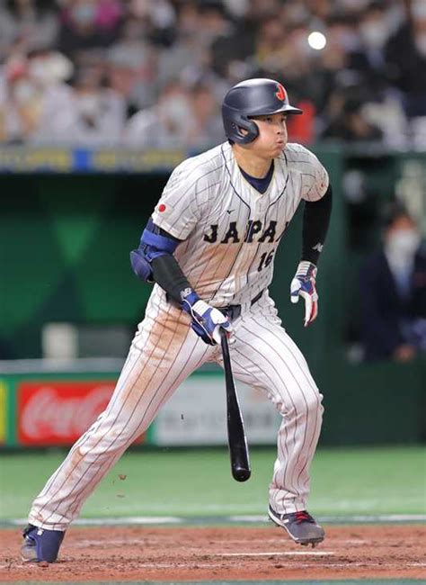 大谷翔平、打球速度175キロの痛烈二塁打／wbc サンスポ