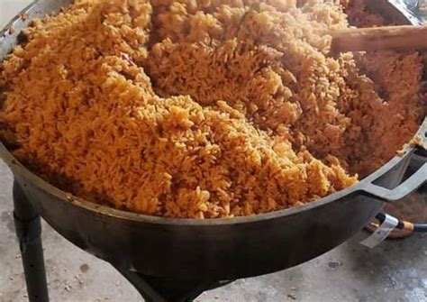 Smokey Jollof Rice Recipe By Fatima Sa Id Cookpad