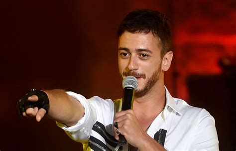 Condamné pour viol à Paris le chanteur marocain Saad Lamjarred fait appel