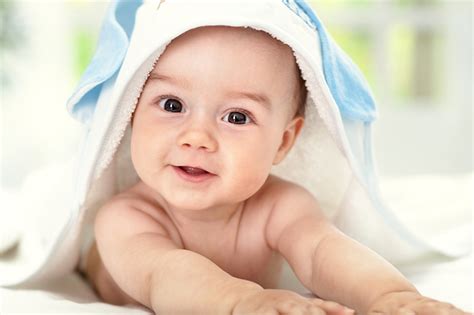 Bain du bébé toutes les précautions à prendre Esprit Bébé