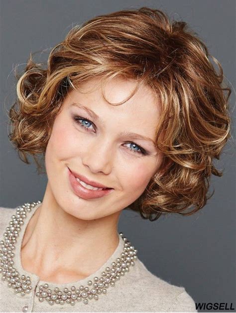 Wavy Brown Hairstyles Chin Length Classic Wigs